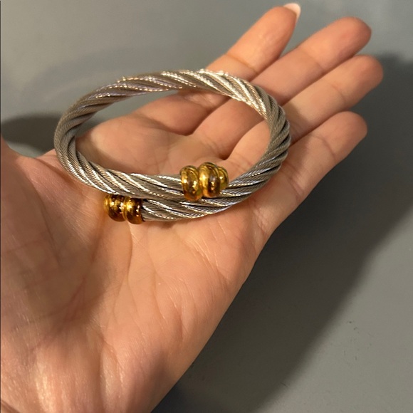 Charriol Elegant Silver and Gold Cable Bracelet - Picture 4 of 9